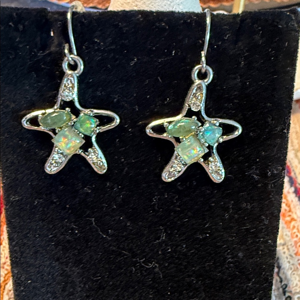 The Limited Silver Starfish Earrings with Green Stones